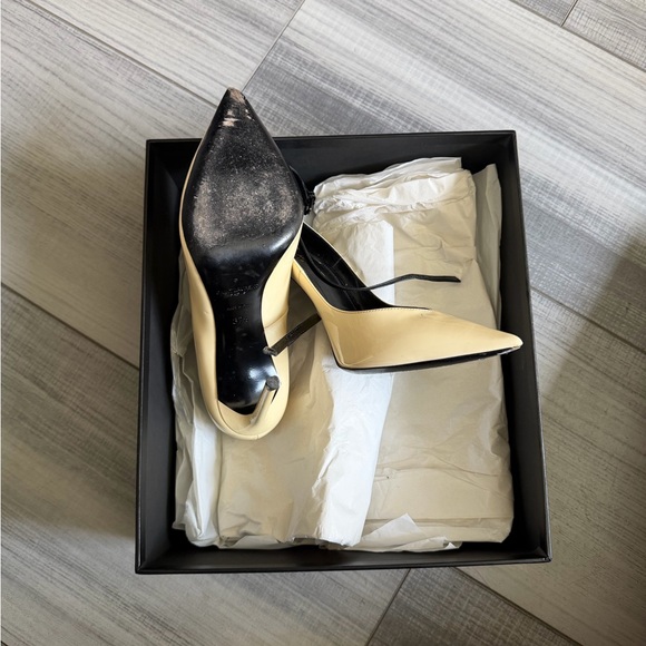 Saint Laurent Cream Patent Leather Pointed-Toe Slingbacks with Black Trim - Picture 4 of 8